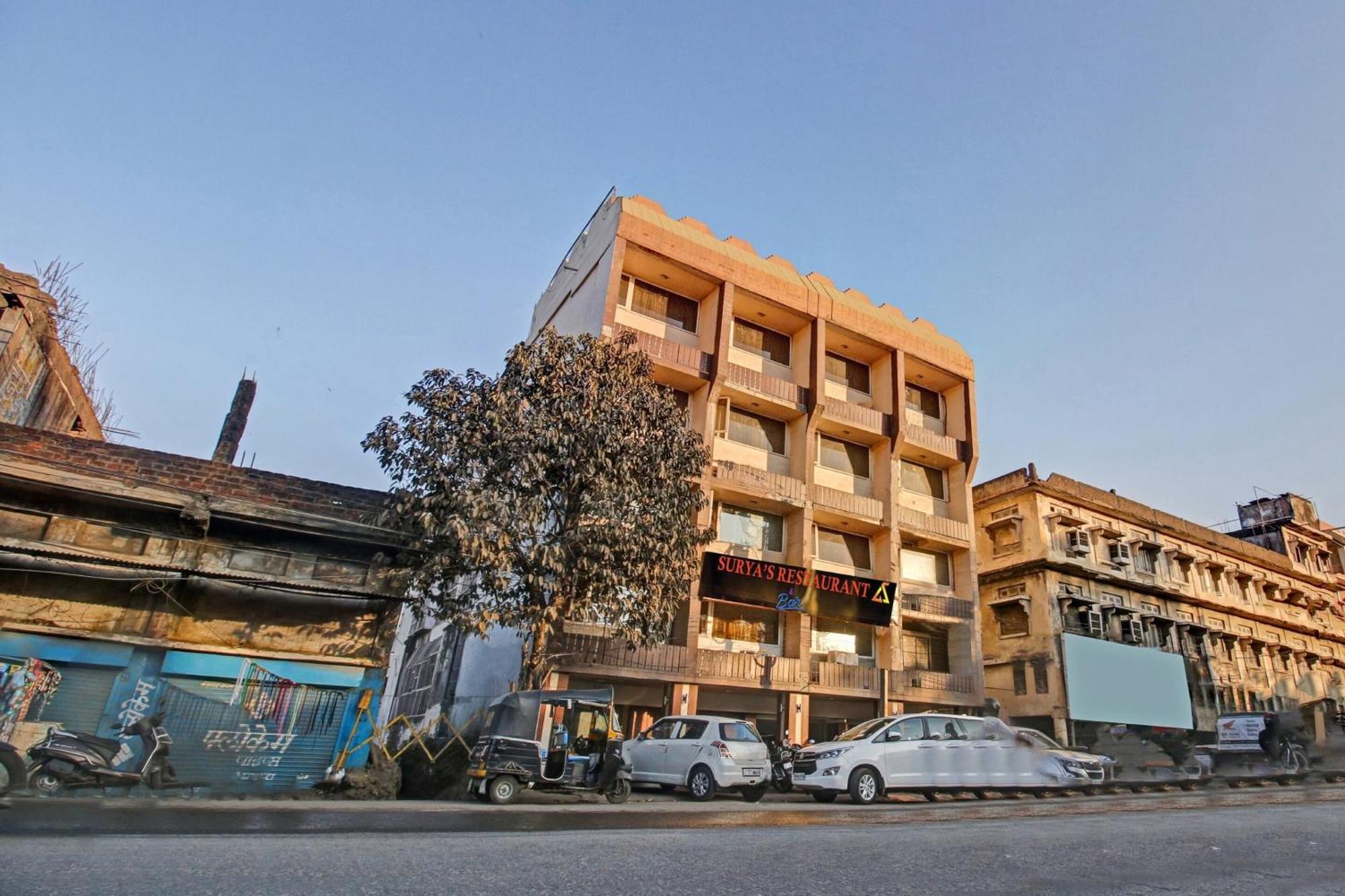 Collection O Surya Hotel Bhopal Eksteriør billede